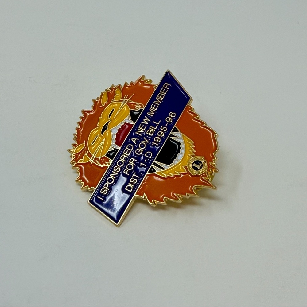 Lions International Sponsor Pin Enamel Lion Head District 1-D 1995-96